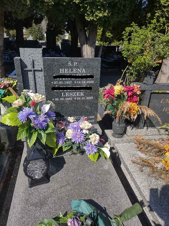 Dopisy na nagrobkach w Bielsku-Białej - realizacja